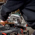 Metabo  KGS254M Gérvágó (fejezőfűrész) 1450W 613254000