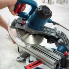 Bosch  GCM216 Gérvágó (leszabófűrész) 1300W 0601B33000