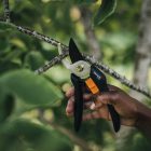 Fiskars  SOLID P121 Metszőolló, mellévágó 1057160