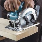 Makita  DSS610Z Akkus körfűrész 18V LXT akku és töltő nélkül, karton