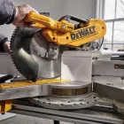 DeWalt  DWS780-QS Gérvágó, 2 oldalra dönthető, kihúzható 1675W