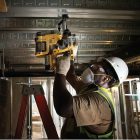 DeWalt  DCH273P2T Akkus fúró-vésőkalapács SDS-Plus 18V 5,0Ah T-STAK